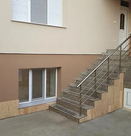 Ros Konukevi Svilengrad